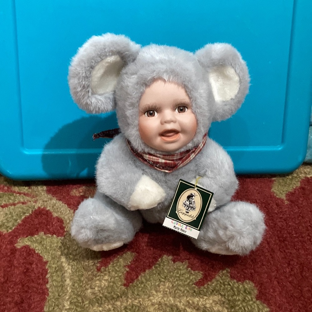 Geppeddo porcelain face mouse